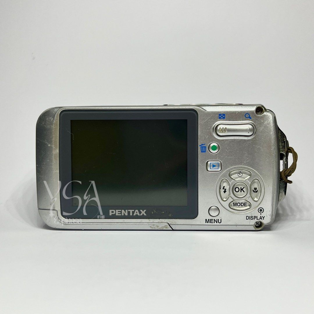 PENTAX OPTIO W10 Digital Camera Digicam (Category: Cameras) located in Manila. Submitted by ysabelaaa__ (Listing ID 1469304283, Image 2). Description: PENTAX OPTIO W10 ⭐️ #preowned ₱2700 FIXED + SF issue: bloated battery (need to manually remove sa batt slot / use tweezers) ✮ all sample shots posted! ✮ 6.0 MP, 3x optical zoom ✮ waterproof and dustproof ✮ 8/10 body cosmetics ✮ fully functional - zoom, flash, and all buttons working inclusions: uni