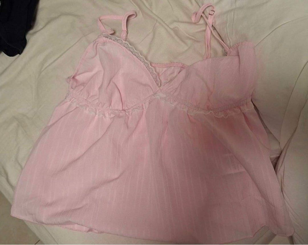Peplum top (Category: Sleeveless) located in Rizal. Submitted by whoknows3000 (Listing ID 1469338388, Image 1). Description: used once only.