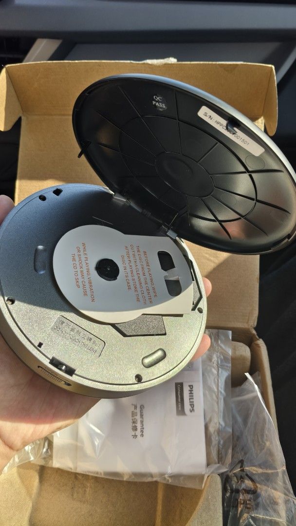 Philips 5000 Series Portable CD Player (Category: Portable Music Players) located in Bamban. Submitted by gooogleu253 (Listing ID 1469236795, Image 2). Description: - Model: Philips 5000 Series Portable CD Player - Condition: Fully functional, tested working, new in box - Features: Plays CDs, MP3s, USB playback, and TF card slot - Design: Compact black finish with built-in speaker and clear LCD display - Inclusions: Original box, packaging, and m