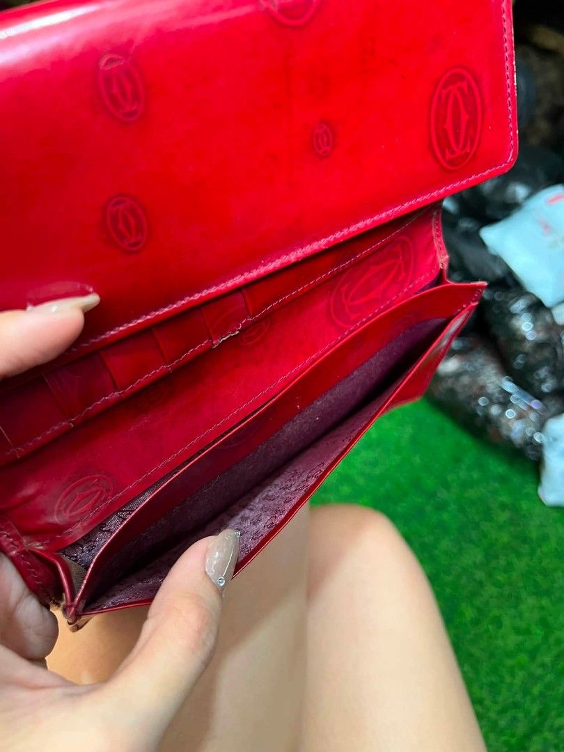 Pierre Balmain Paris rare leather wallet (Category: Wallets & Card Holders) located in Sorsogon. Submitted by ukay_finds9.9 (Listing ID 1469331869, Image 2). Description: accepting counter offer.