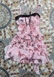 (Category: ) located in . Submitted by miksxthrift (Listing ID 1469269472, Image 1). Description: .