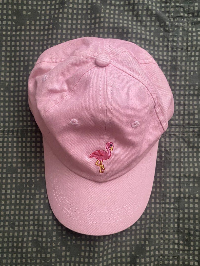 Pink Flamingo Baseball Cap (Category: Caps & Hats) located in Manila. Submitted by bertt.antonio (Listing ID 1469208590, Image 1). Description: 🏷️ 400.