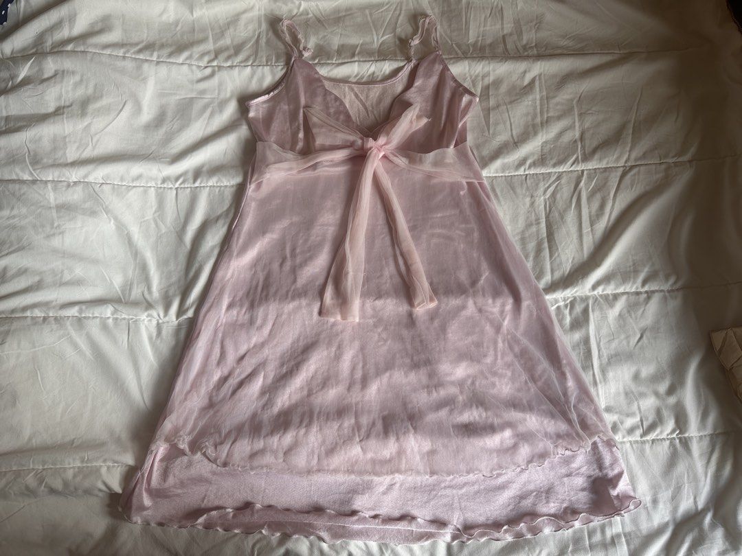 Pink slip dress (Category: Dresses) located in Los Banos. Submitted by prel0v3d. (Listing ID 1469180922, Image 2). Description: Issue shown in picture Semi Med.