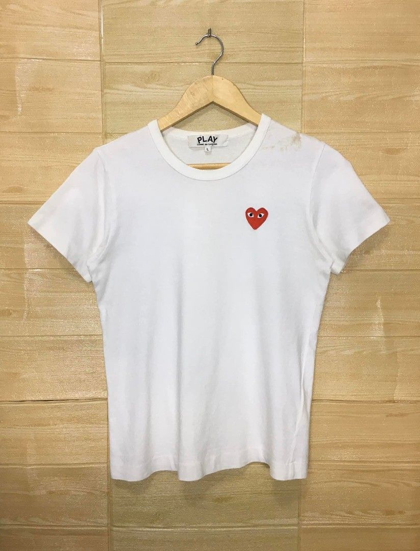 PLAY CDG (Category: Shirts) located in Kabacan. Submitted by hip_hunt (Listing ID 1469255491, Image 1). Description: Measurements: 17.5 x 23" Excellent condition No issue.