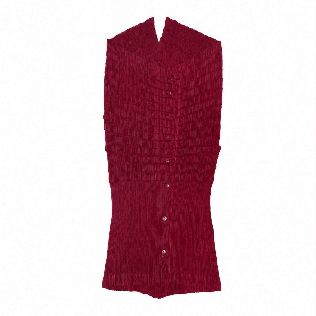 PLEATSME MINI DRESS (Category: Dresses) located in Cagayan de Oro. Submitted by prieyaazenia_30 (Listing ID 1469311760, Image 1). Description: PLEATSME GOODASNEW NO ISSUE.