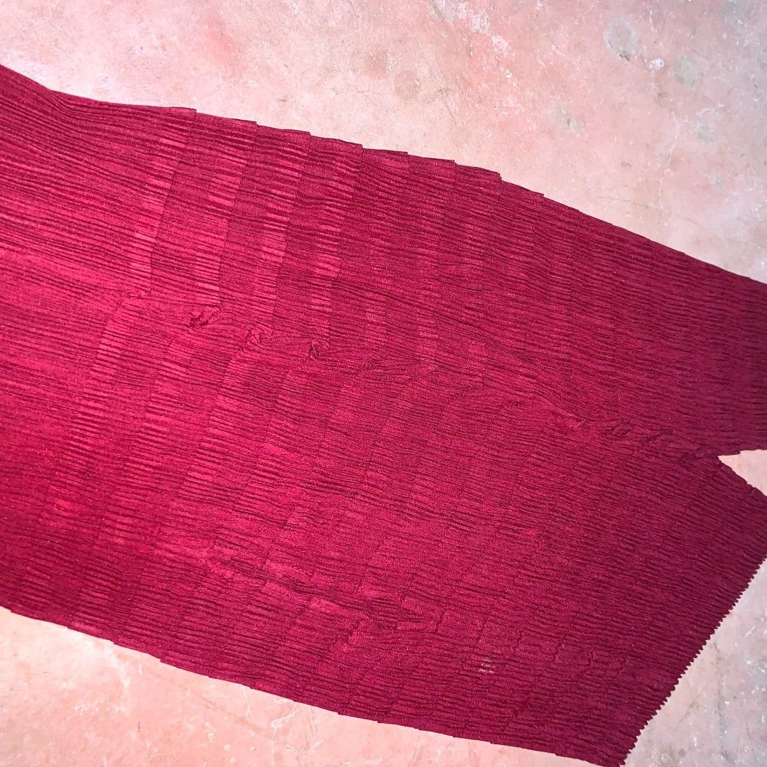 PLEATSME MINI DRESS (Category: Dresses) located in Cagayan de Oro. Submitted by prieyaazenia_30 (Listing ID 1469311760, Image 2). Description: PLEATSME GOODASNEW NO ISSUE.