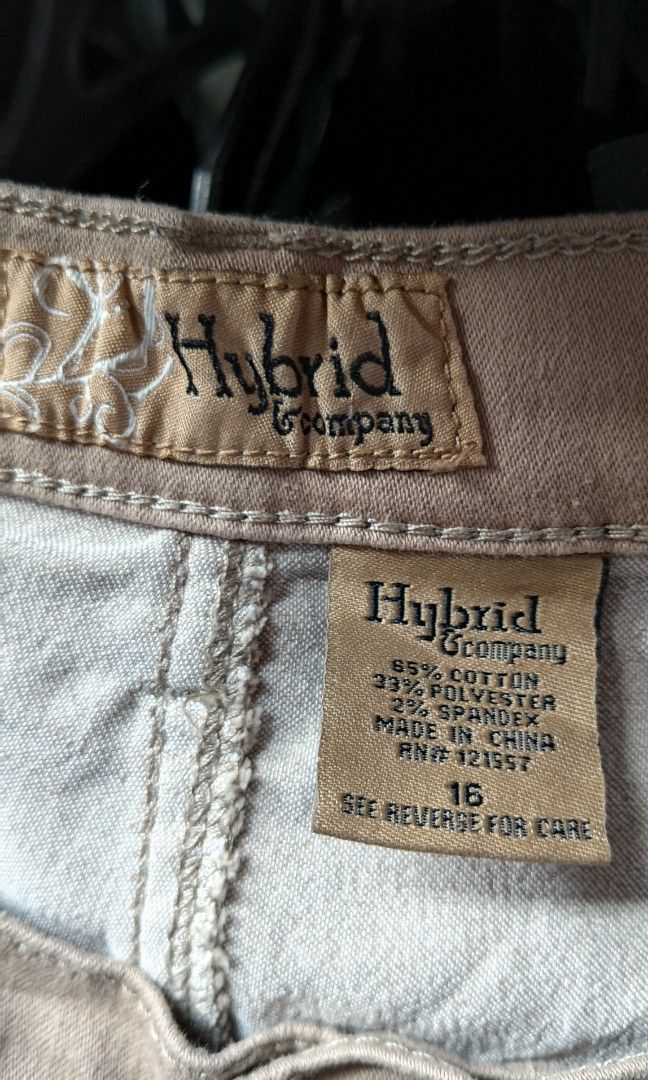 Plus Size Brown Khaki Pants (Category: Jeans) located in Quezon City. Submitted by dreyamor (Listing ID 1469317969, Image 2). Description: Hybrid brand Brown Khaki Pants Plus size Highwaist Size 36 _38 Stretchable 320.