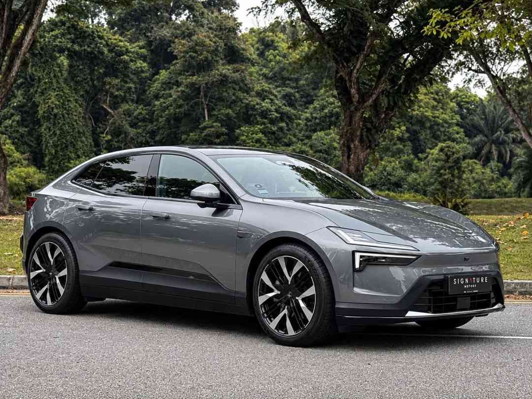 POLESTAR POLESTAR 4 LONG RANGE DUAL MOTOR (Category: Used Cars) located in Singapore. Submitted by signaturemotors (Listing ID 1469249027, Image 2). Description: Showroom: 237 ALEXANDRA ROAD 237 Alexandra Road #02-04 Singapore 159929 1 Owner! Low Mileage! Full Agent Maintained! Still Under Car Warranty Till Dec 2030 Or 160,000km Whichever Come First! High Voltage Battery Warranty Till Dec 2033 Or 160,000km Whichever Come First! Free Servicing Up 
