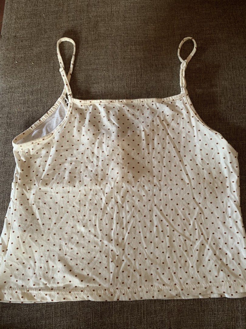 Polka dot top (Category: Sleeveless) located in Camalig. Submitted by abyssia (Listing ID 1469183739, Image 2). Description: .