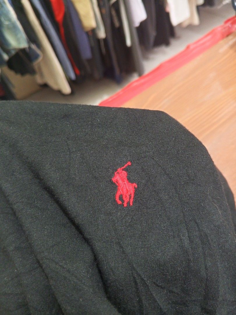 Polo Ralph Lauren Vneck (Category: Shirts) located in Manila. Submitted by boldriver-4708 (Listing ID 1469163295, Image 3). Description: 17W x 23L As new condition 🔥.