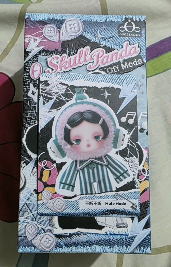 Pop Mart Skullpanda Mute Mode Plush (Category: Plushies & Soft Toys) located in Quezon City. Submitted by raech.coollect (Listing ID 1469189653, Image 1). Description: Sealed foil.