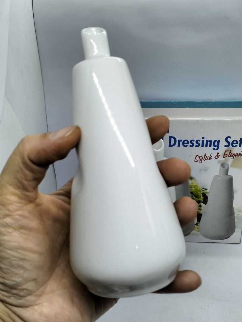 Porcelain Salad Dressing Set (Category: Other Kitchenware & Tableware) located in Baguio. Submitted by toys_of_yesteryear (Listing ID 1469308678, Image 3). Description: 📌loc. Baguio 📌Price: posted + sf ✅Porcelain salad dressing set New. Actual photos. Mop: Gcash Mod: J&T.