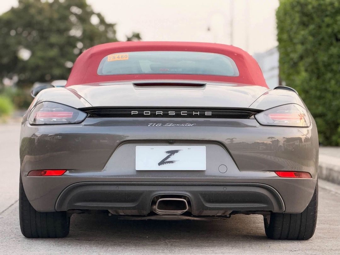 Porsche 718 2.0 Boxster PDK (M) (Category: Used Cars) located in Caloocan City. Submitted by bsentrep.serranojigsp-77689 (Listing ID 1469200897, Image 3). Description: Elegance in every detail. Performance without compromise. 💯 For Sale | Trade-In | Financing Accepted 2024 Porsche Boxster 718 Automatic Transmission Mileage: 5k+ Original Mileage Ending Plate: Friday Coding Color: Gray Engine: 2.0L Turbocharged Flat 4-Boxer Fuel Type: Gasoline Upg