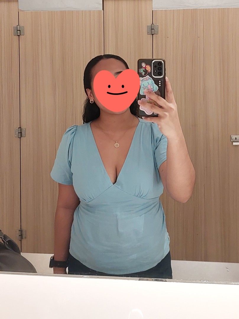 powder blue vneck top (Category: Blouses) located in Pasay City. Submitted by umuulan (Listing ID 1469312828, Image 1). Description: trendy powder blue vneck top -size medium -di bagay sakin na broad shoulders huhu mas lalong lumapad tignan 😭 -worn once only payment: maribank, gcash, gotyme, bdo delivery: lalamove, j&t shipping only every monday-wednesday meetup: moa, parqal.