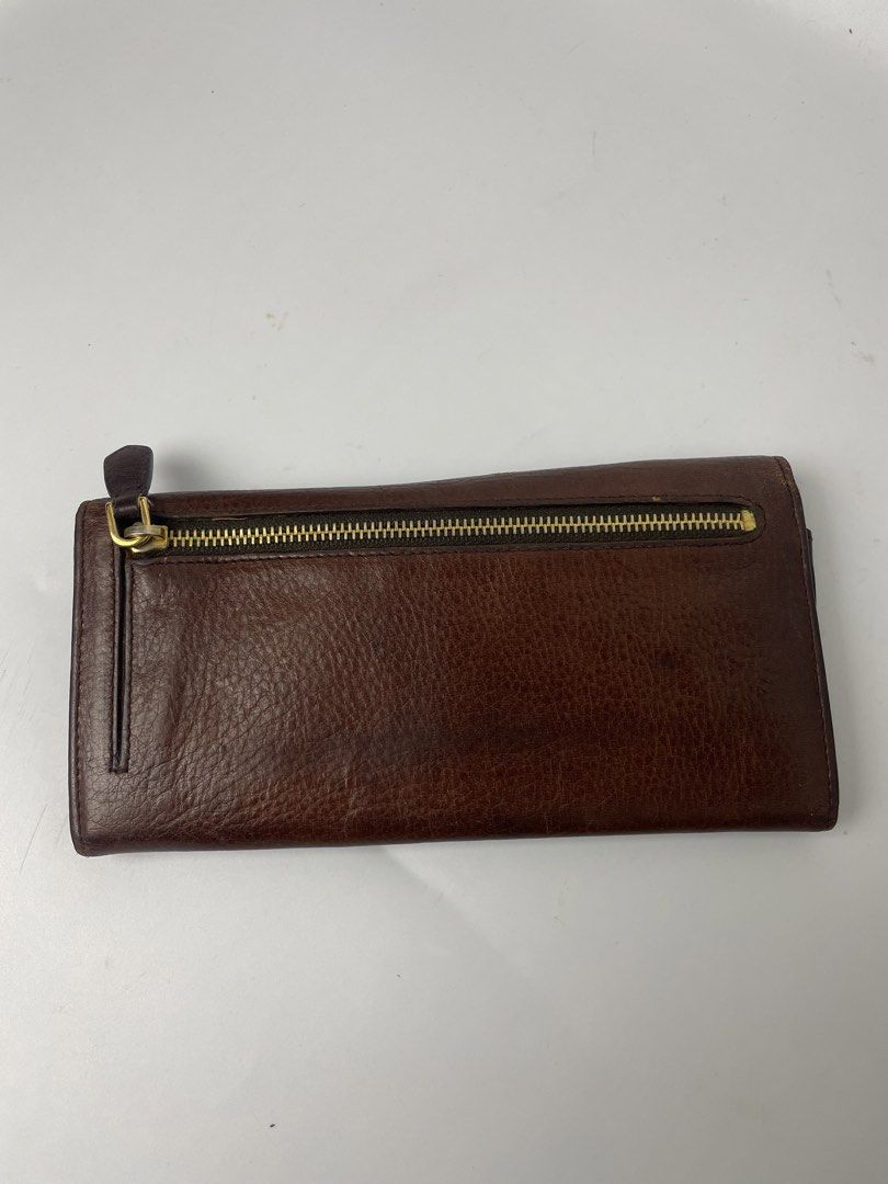 Prada Cervo Antic Continental Dark Brown Wallet (Category: Luxury Bags & Wallets) located in Taguig. Submitted by highlows (Listing ID 1469311467, Image 3). Description: minor flaw still good condition 9/10.