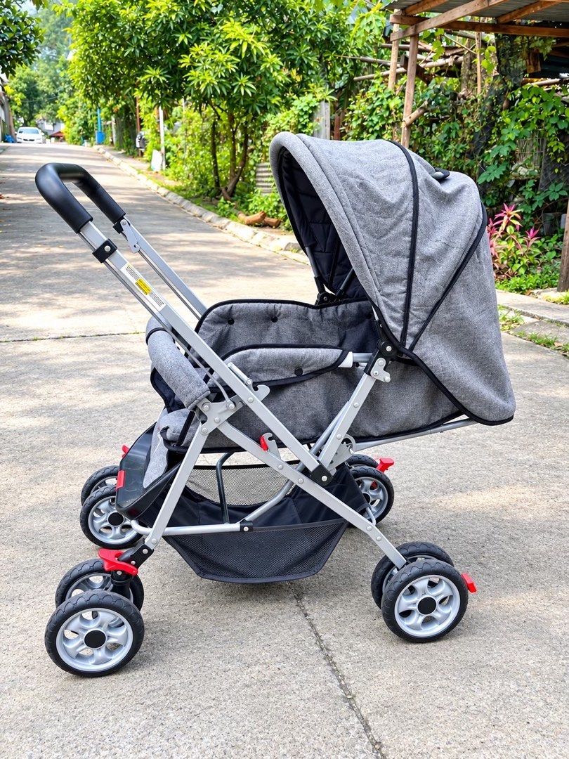 Preloved stroller (newborn-toddler) (Category: Strollers) located in Manila. Submitted by mj_padua (Listing ID 1469236829, Image 2). Description: ₱1,300 Preloved stroller (newborn-toddler) Nahihiga / nauupo Reversible handle 📍Antipolo, Rizal Lalamove or self pick up .