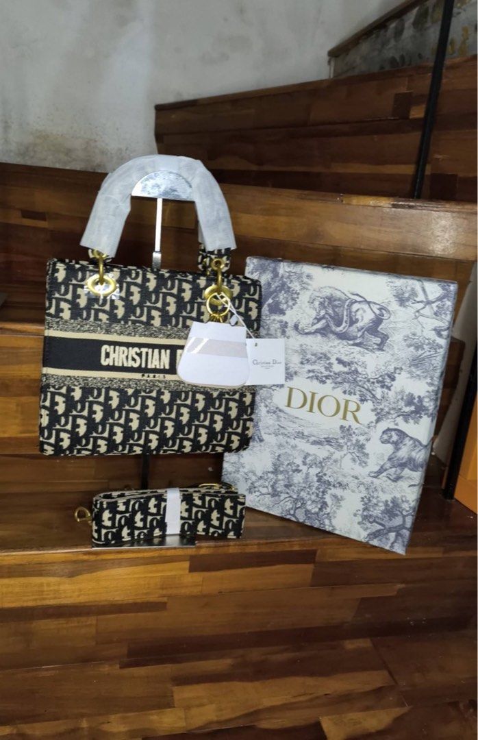 Premium Quality Bags & mall Pull Outs (Category: Luxury Bags & Wallets) located in Iloilo. Submitted by luxuryaddictionilo (Listing ID 1469294104, Image 2). Description: Premium Quality bags & Mall Pull Outs All available Onhand • Brandnew • guarantee high quality • what you see is what you get • actual photos posted Payment methods : 📌Gcash 📌Maribank For pick up and delivery anytime( just book your own preferred courier/rider) Take Note‼️ buye