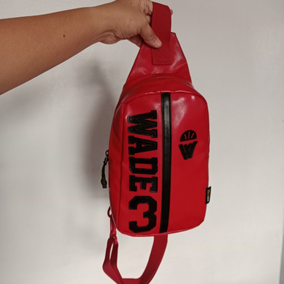 pre-owned Men's Bag (Category: Belt bags, Clutches and Pouches) located in Manila. Submitted by mamapards17 (Listing ID 1469187660, Image 1). Description: .