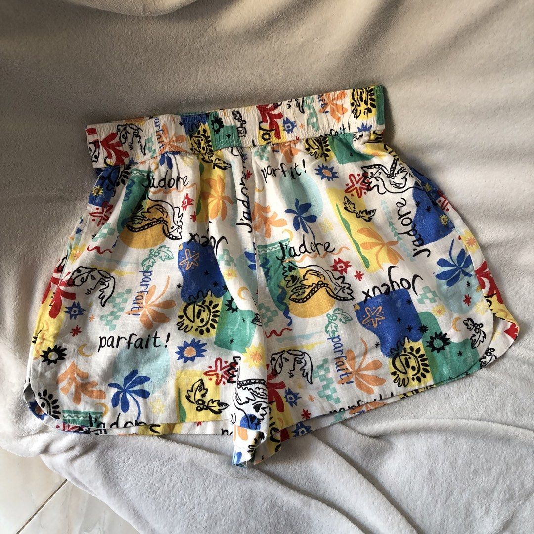 PRETTY SHORT (COLOR MAY VARY DUE TO LIGHTNING) (Category: Shorts) located in Davao. Submitted by kalipayweaves (Listing ID 1469282018, Image 1). Description: .