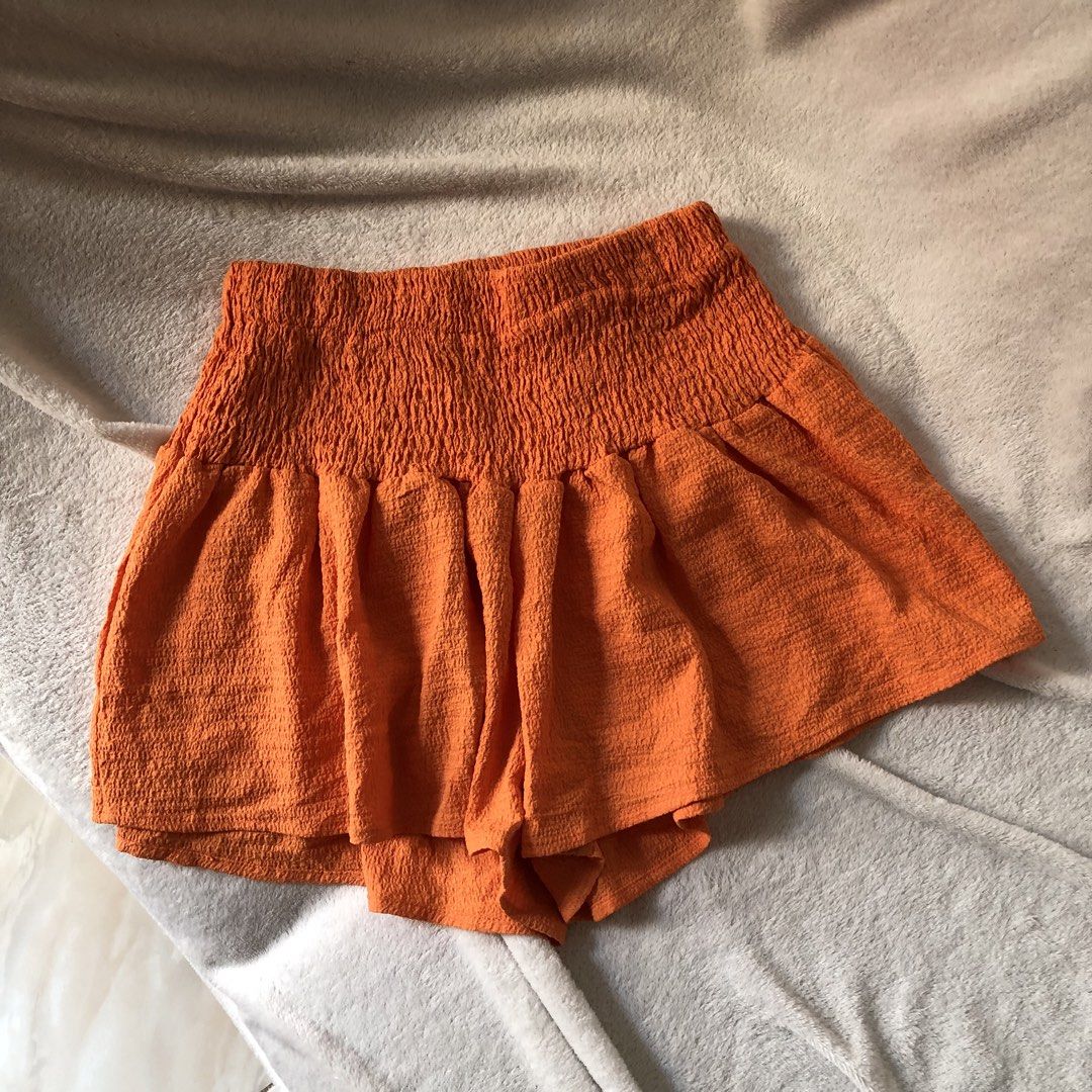 PRETTY SHORT (COLOR MAY VARY DUE TO LIGHTNING) (Category: Shorts) located in Davao. Submitted by kalipayweaves (Listing ID 1469284321, Image 1). Description: .