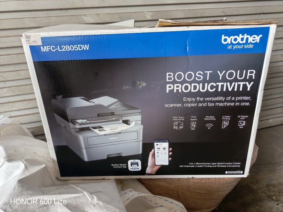 Printer (Category: Printers, Scanners & Copiers) located in Singapore. Submitted by raj3104 (Listing ID 1469183500, Image 3). Description: .