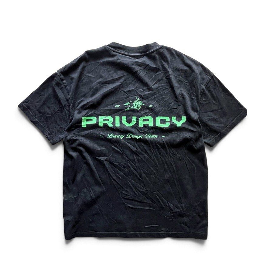 PRIVACY LUXURY DISGN TEAM- size M-L (Category: Activewear) located in Valencia. Submitted by wts1122.ph (Listing ID 1469216435, Image 1). Description: Dimes 22/23 x 28 Boxy type 9/10 Need wash Australian streetwear .