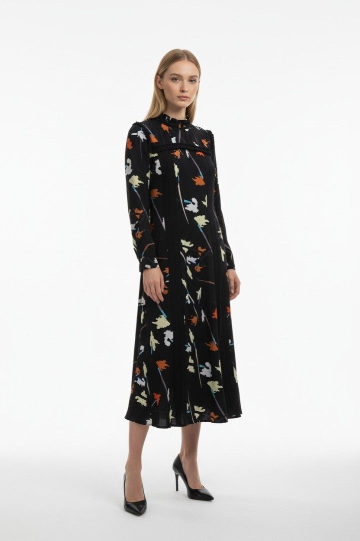 Pucci printed dress Resort 2016 (Category: Dresses) located in Batangas. Submitted by thevanitychamber (Listing ID 1469189159, Image 2). Description: removed main label.