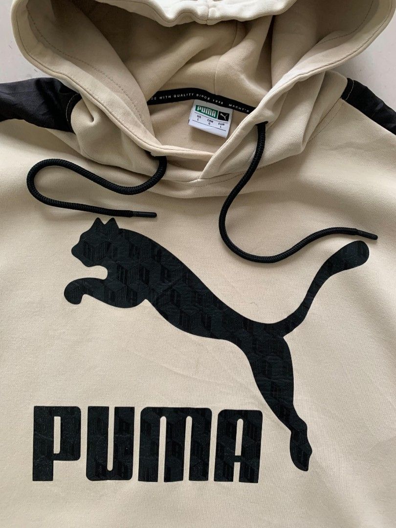 Puma Beige Black Hoodie Size L (Category: Hoodies) located in Manila. Submitted by llamanzaresdave11 (Listing ID 1469188721, Image 2). Description: Puma Big Logo Colorblock Pullover Hoodie Size - Large Dimensions: Width - 23 Length - 27 Color Rate: 9.5/10 Excellent condition Issue: None.