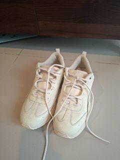 (Kategori: ) berada di . Dikirim oleh goodscahyo (ID iklan 1469358121, Gambar 1). Deskripsi: .
