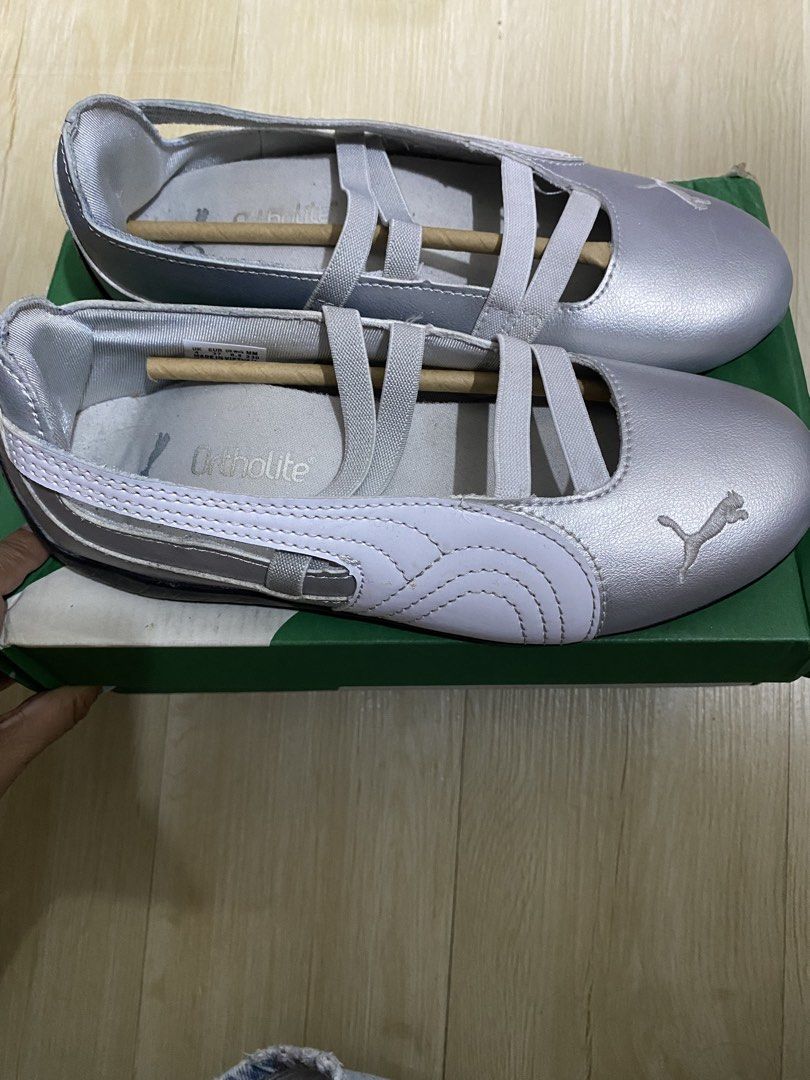 Puma Speedcat OG Silver Ballet Shoes (Category: Sneakers) located in Makati City. Submitted by roangawat (Listing ID 1469197767, Image 2). Description: - Puma Speedcat OG silver ballet shoes premium copy only - Features stylish white accents and secure elastic straps - OrthoLite insoles for all-day comfort - Durable textured black rubber outsole with Puma branding - Includes original green shoe box with size label - Perfect for trendy everyday fi
