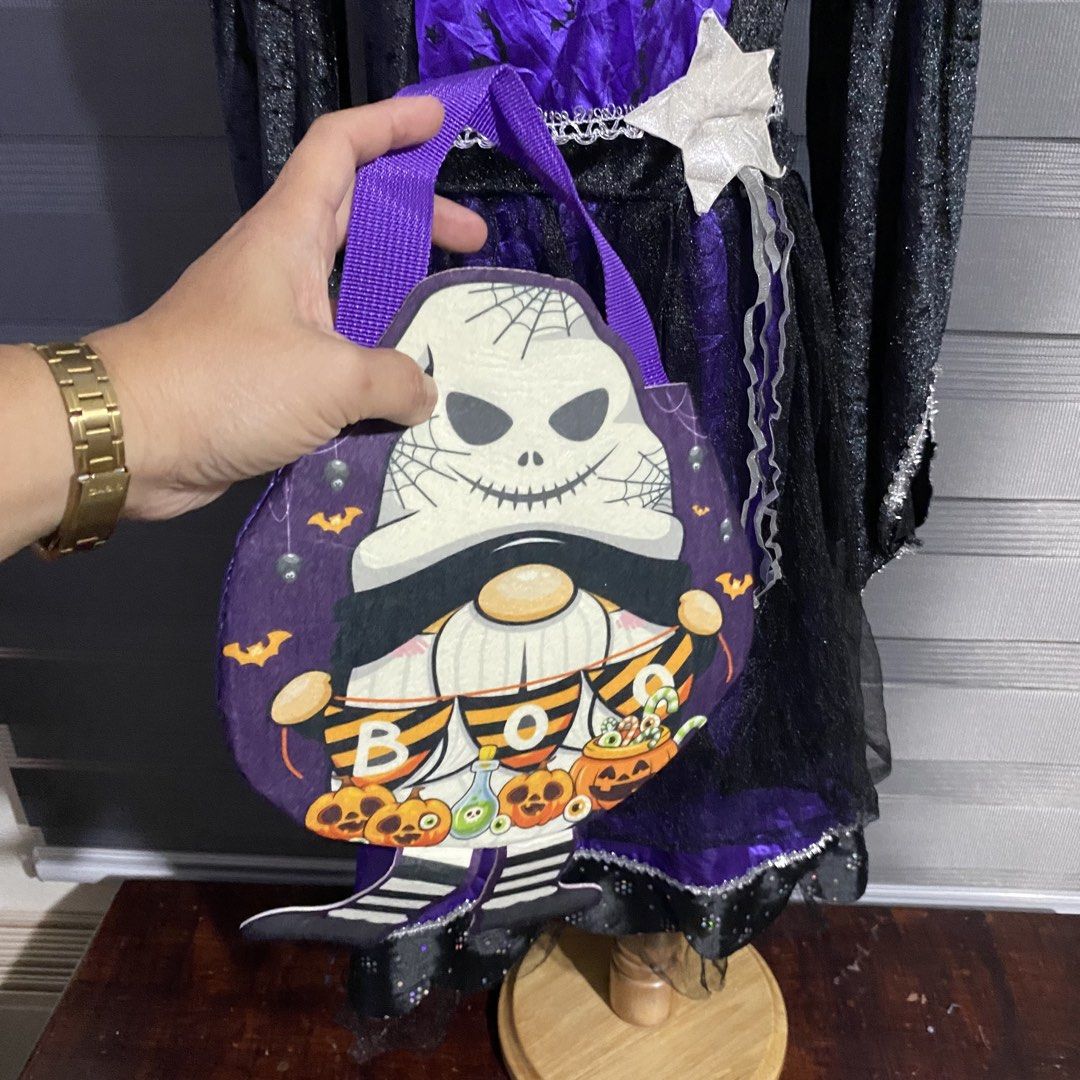 Purple Costume (Category: Babies & Kids Fashion) located in Caloocan City. Submitted by discusonlineshop (Listing ID 1469257620, Image 2). Description: complete set gown headress bag 8-10y.