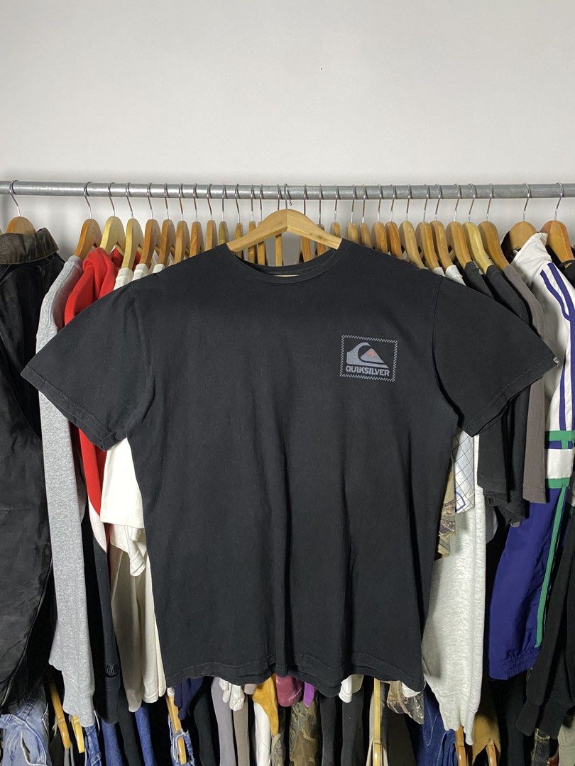 Quicksilver shirt (Category: Formal Shirts) located in Trece Martires City. Submitted by ridgeridethrift (Listing ID 1469245320, Image 1). Description: Width- 22 Length - 30.5 Color rate: 8.5/10.