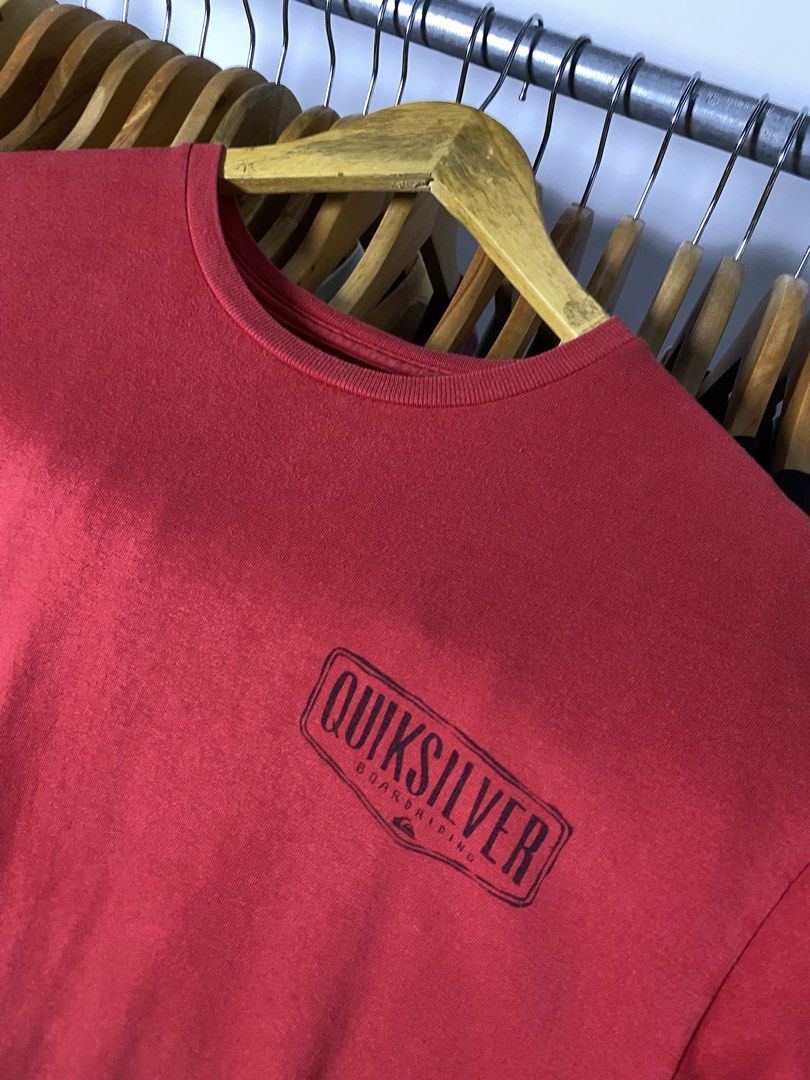 Quicksilver Shirt (Category: Formal Shirts) located in Trece Martires City. Submitted by ridgeridethrift (Listing ID 1469301667, Image 2). Description: Width- 21.5 Length- 30 Issue : pen hole .