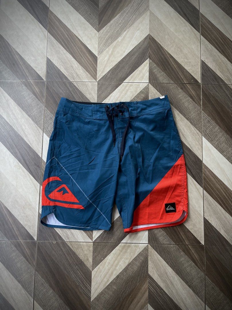 Quiksilver Boardshorts (Category: Activewear) located in Pagadian. Submitted by thrift.wrld (Listing ID 1469260557, Image 2). Description: Quiksilver Boardshorts Dimensions: • Waist: 32 • Length: 18.5 Drop Prices: Mine: 500 + ₱9O shipping fee (sf) Details: • 1O/1O Color rate • Flawless, As new condition with zero flaws • Need wash.
