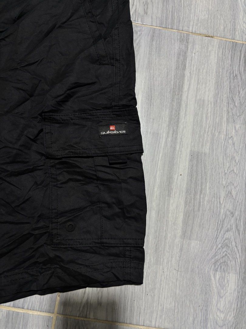Quiksilver Cargo Short (Category: Shorts) located in Dasol. Submitted by keempitoc (Listing ID 1469211965, Image 3). Description: Q•U•I•K•S•l•L•V•E•R CARGO SHORT Good as new condition Size 30-32 Length 19 10/10 color rate No issue ₱499 + sf Pangasinam.
