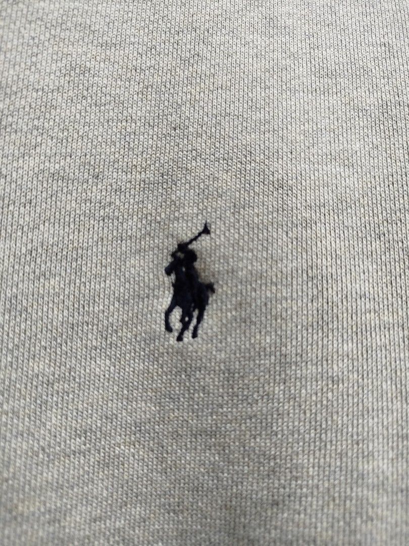 RALPH LAUREN GRAY CREWNECK (Category: Coats, Jackets and Outerwear) located in Bayombong. Submitted by Gentlemans_ClosEt (Listing ID 1469294333, Image 3). Description: RALPH LAUREN GRAY CREWNECK SIZE MEDIUM ON TAG CAN FIT UPTO SIZE LARGE DIMES: W22 X L27 EXCELLENT CONDITION NO ISSUE.