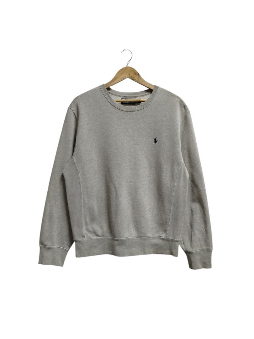 RALPH LAUREN GRAY CREWNECK (Category: Coats, Jackets and Outerwear) located in Bayombong. Submitted by Gentlemans_ClosEt (Listing ID 1469294333, Image 1). Description: RALPH LAUREN GRAY CREWNECK SIZE MEDIUM ON TAG CAN FIT UPTO SIZE LARGE DIMES: W22 X L27 EXCELLENT CONDITION NO ISSUE.