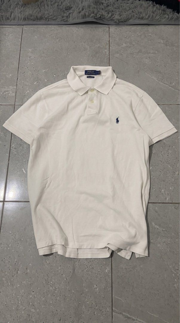 Ralph Lauren White Polo (Category: Tshirts & Polo Shirts ) located in Tagum. Submitted by thrift.tizz (Listing ID 1469193973, Image 1). Description: Ralph Lauren White Excellent condition No issues Size L 21x28-29.