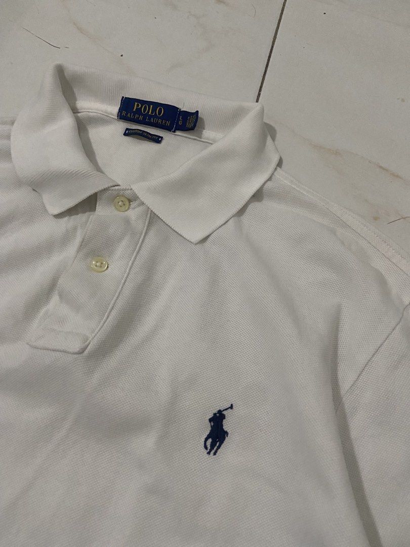Ralph Lauren White Polo (Category: Tshirts & Polo Shirts ) located in Tagum. Submitted by thrift.tizz (Listing ID 1469193973, Image 2). Description: Ralph Lauren White Excellent condition No issues Size L 21x28-29.