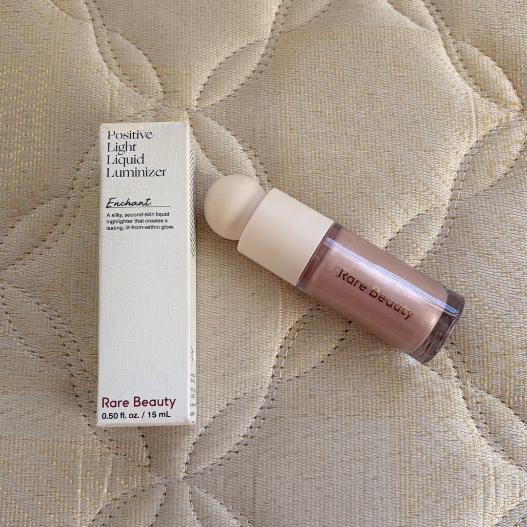 Rare Beauty Highlighter (Enchant) (Category: Makeup) located in Calamba. Submitted by angelsprelovedstore (Listing ID 1469392781, Image 1). Description: .
