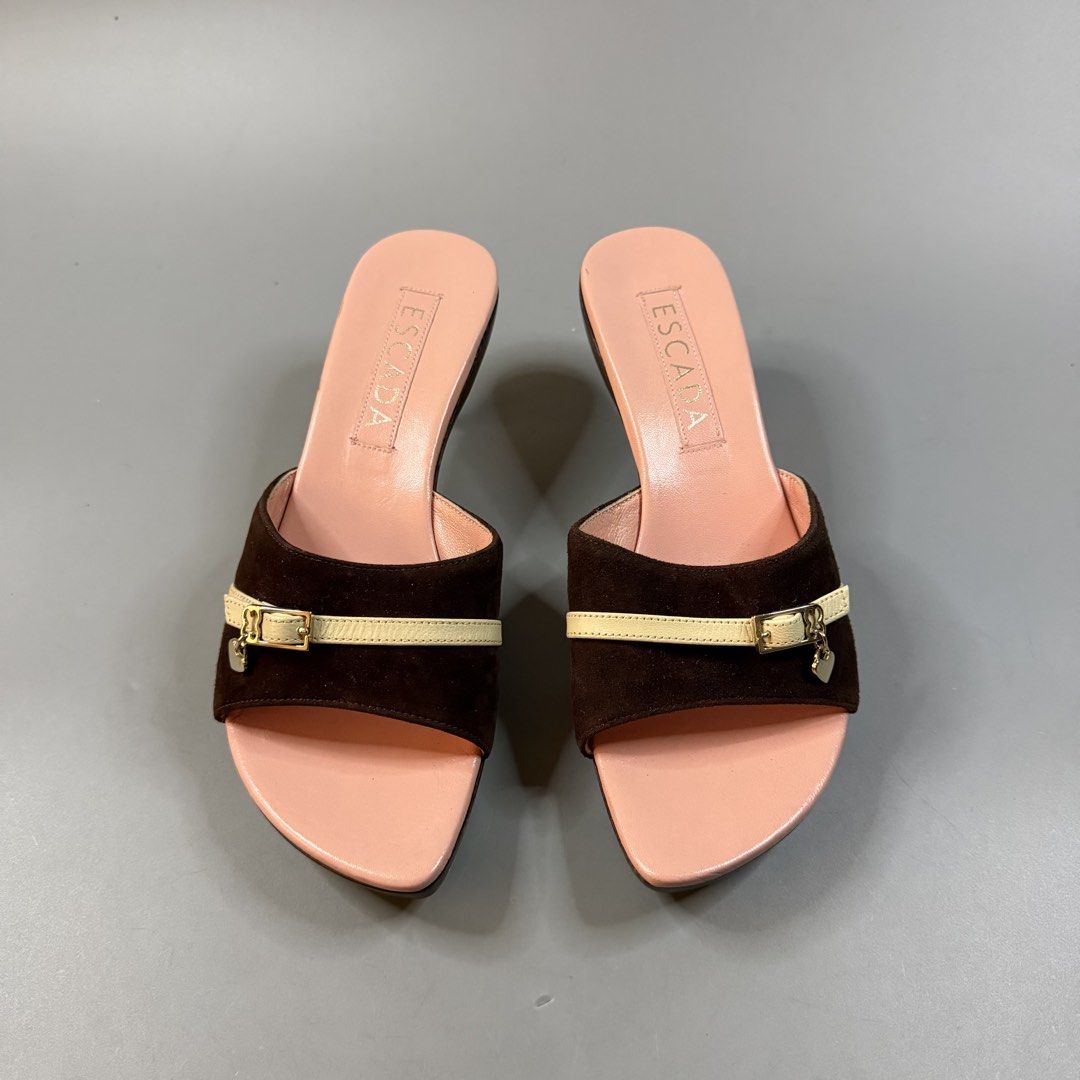 (Rare) Escada - Suede Heeled Heart Charms (Category: Sandals) located in Paranaque City. Submitted by millennial_goodz (Listing ID 1469294577, Image 2). Description: WTS (Rare) Escada - Suede Heeled Heart Charms Size 36 Excellent condition Flaw: Heelpoint needs replace only Authentic, pair only DM.