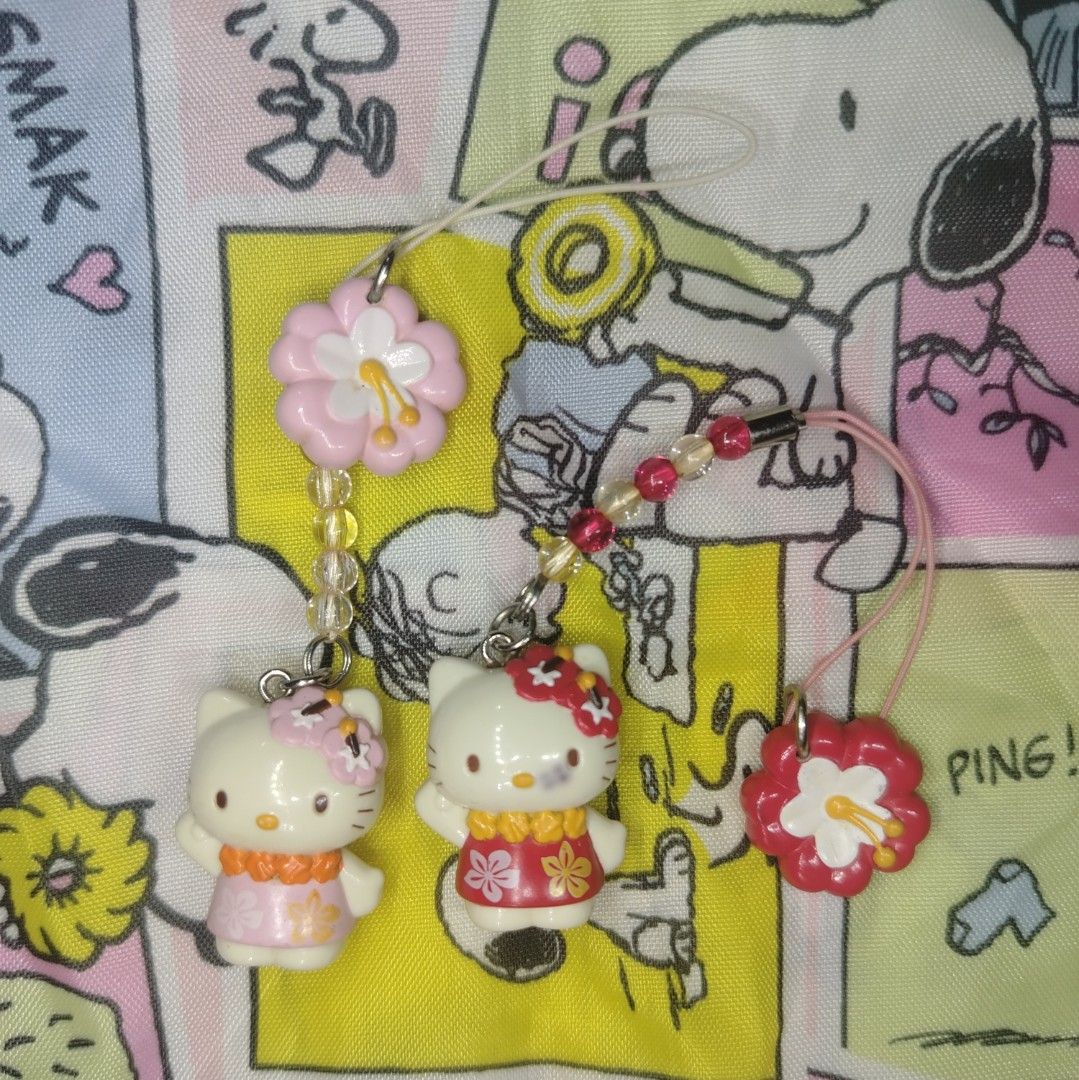 Rare Hello Kitty Tropical Gatochi/Keychains (Category: Vintage Collectibles) located in Abucay. Submitted by komochiii (Listing ID 1469270678, Image 1). Description: WHAT YOU SEE IS WHAT YOU GET ITEMS ARE STILL AS IS, MANAGE YOUR EXPECTATIONS LET GO COLLECTION.
