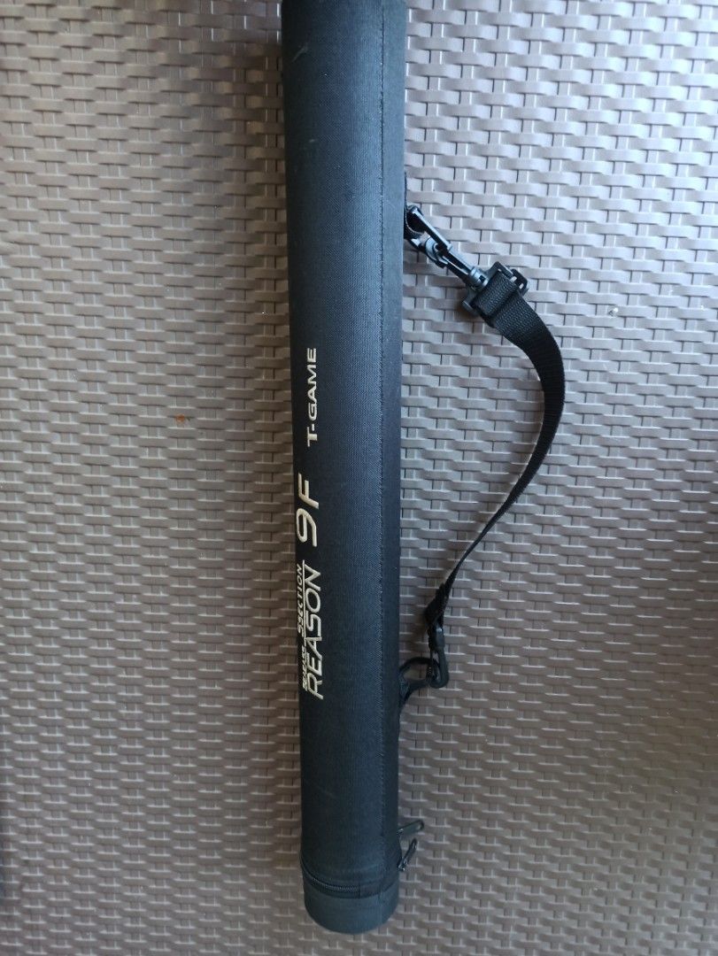 Reason Seabass 9F T-Game Fishing Rod Hard Case (Category: Fishing) located in Caloocan City. Submitted by rtarellano (Listing ID 1469280821, Image 2). Description: - Brand/Model: Reason T-Game 9F - Purpose: Designed for seabass fishing gear and multi-section rods - Size: Measures approximately 64 cm in length - Build: Durable fabric exterior with fully functioning zippers - Portability: Includes an adjustable shoulder strap and side grab handle -