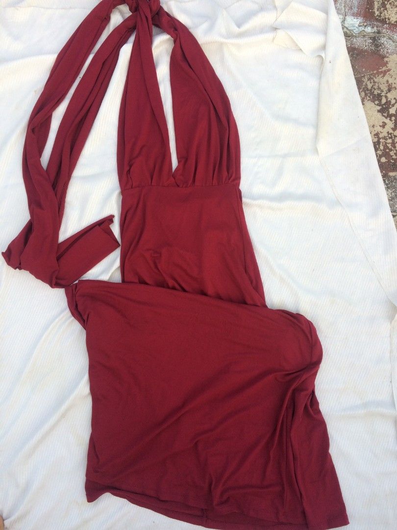 RED HALTER DRESS (Category: Dresses) located in Manila. Submitted by tiffy_thrift (Listing ID 1469351335, Image 1). Description: HAVE WW.