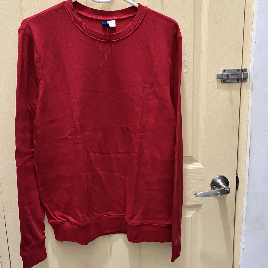 Red H&M Divided Sweatshirt - Large (Category: Coats, Jackets and Outerwear) located in Quezon City. Submitted by annmalabanan (Listing ID 1469279105, Image 1). Description: Location: Palmera Homes, Novaliches, QC.