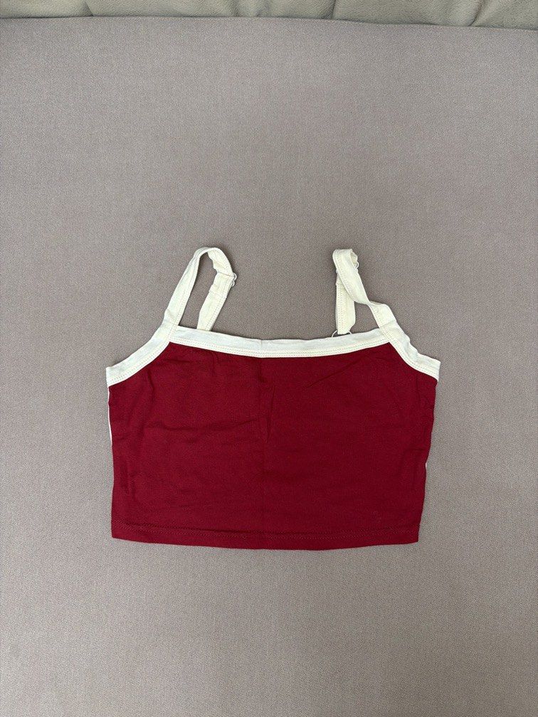 Red Shein Cropped Top Sleeveless (Category: Sleeveless) located in Las Pinas. Submitted by thealyssacloset (Listing ID 1469220203, Image 1). Description: .
