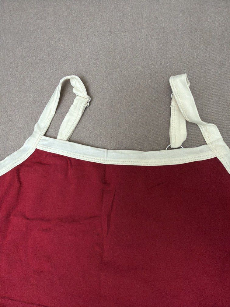 Red Shein Cropped Top Sleeveless (Category: Sleeveless) located in Las Pinas. Submitted by thealyssacloset (Listing ID 1469220203, Image 2). Description: .