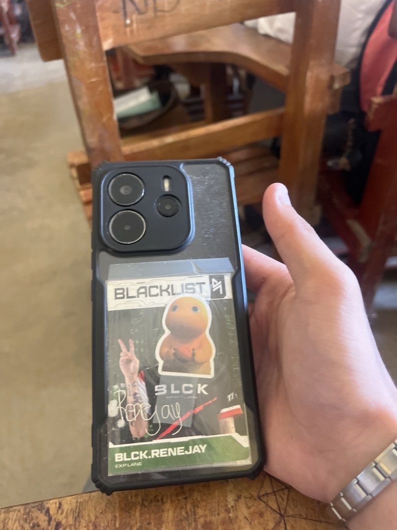 Redmi (Category: Xiaomi) located in Manila. Submitted by christiene09 (Listing ID 1469193942, Image 3). Description: With free renelong photo card and nailong sticker also case .