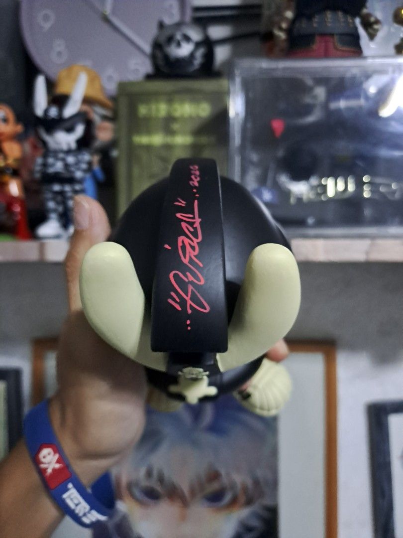 Rioteq by Quiccs x Gino Roberto (Category: Designer & Blind Box Toys) located in Makati City. Submitted by aizen15 (Listing ID 1469340257, Image 2). Description: For Sale: RioTeq. (56/63) By Quiccs x Gino Roberto 9500 Complete No Issue Gcash/Eastwest Lalamove/Grab/J&T/LBC.