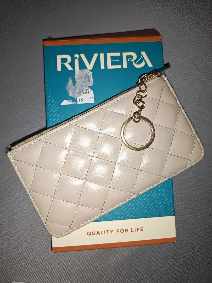 RIVIERA WALLET (Category: Wallets & Card holders) located in Rosales. Submitted by mossette (Listing ID 1469262303, Image 2). Description: WHAT YOU SEE IS WHAT YOU GET BRANDNEW WITH BOX.
